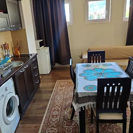 Apartment Luxury And Spacious In Front Of Gondola