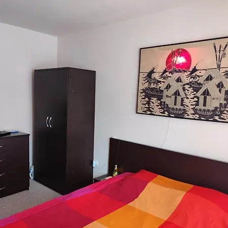 Luxury And Spacious In Front Of Gondola Apartment