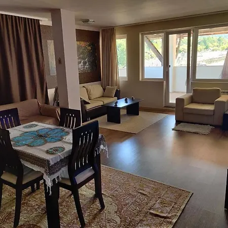 Apartment Luxury And Spacious In Front Of Gondola Bansko