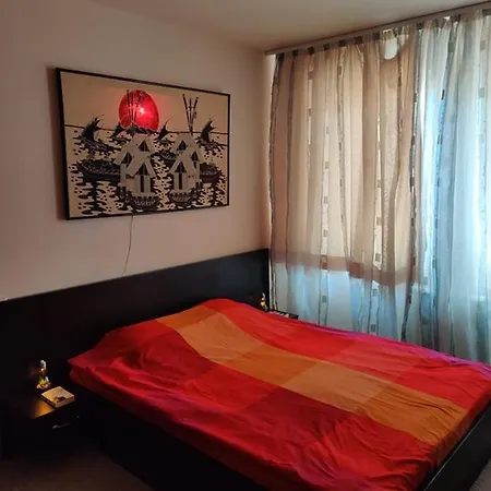 Luxury And Spacious In Front Of Gondola Apartment *